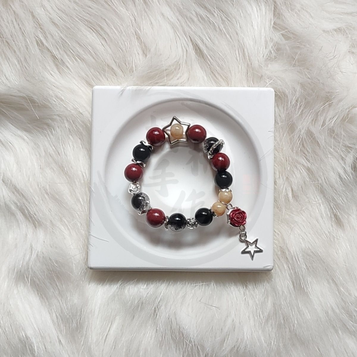 Anime The Freak Circus Armband – Cute Anime Merchandise Bewertung und Preis